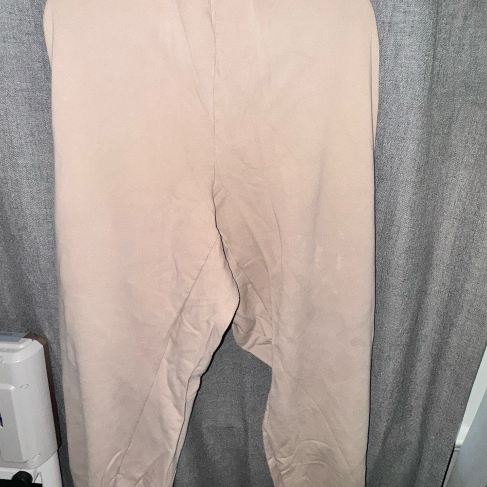 Skims sweatpants 4x gently used.